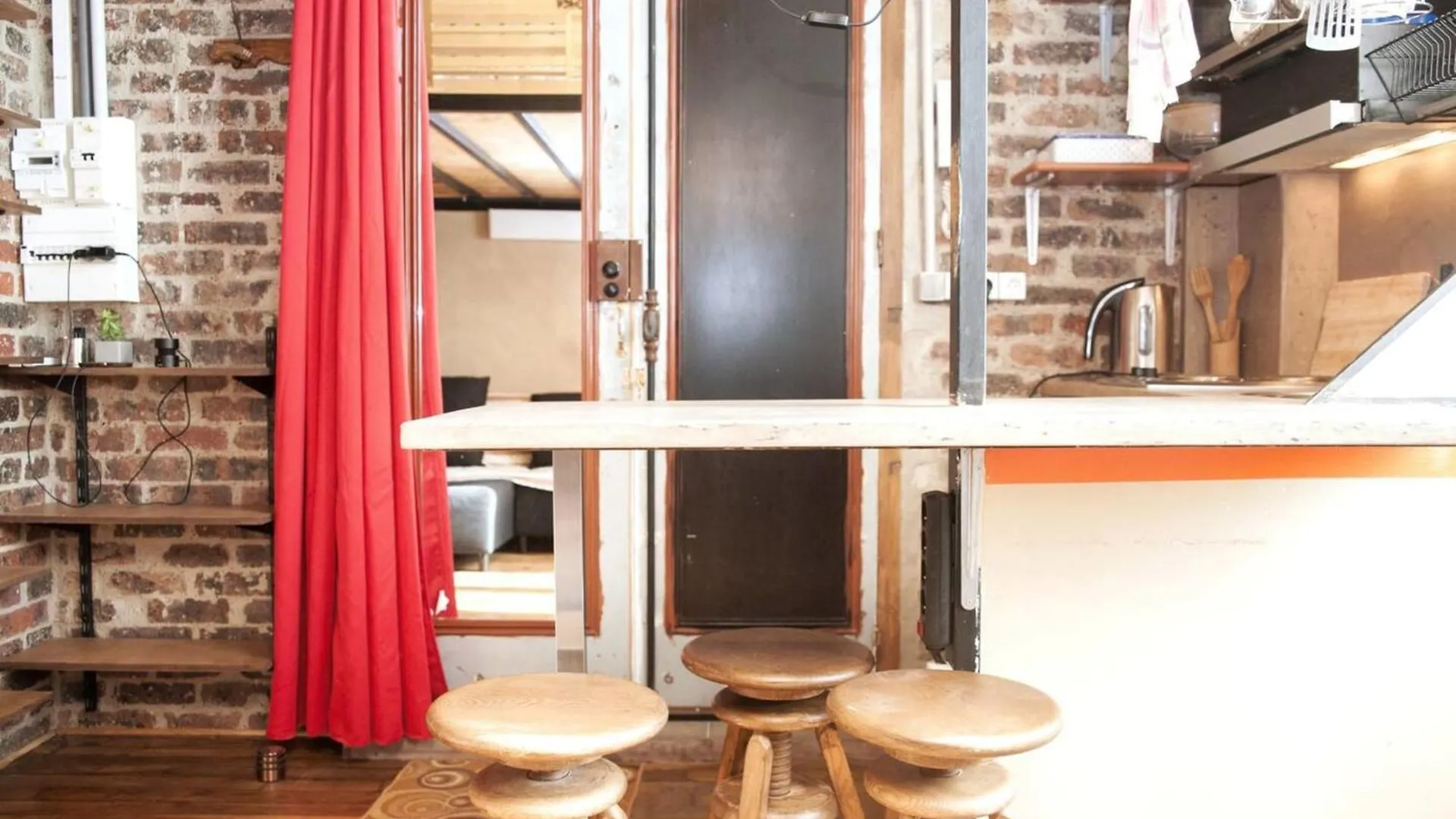 Cosy Quiet And Well Appointed Studio Paris
